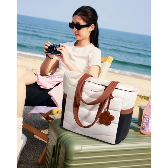 Elegant Women Handbag with Zipper Closure Trendy Nurse and Teacher Work Tote - Picture 7 of 7